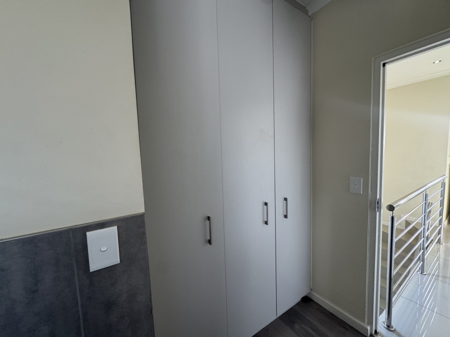 3 Bedroom Property for Sale in Parklands North Western Cape